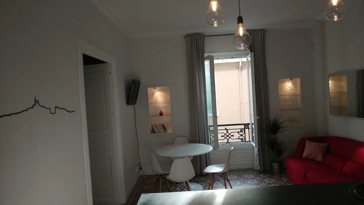 Vintage Vieux-Port Apartment Marsella